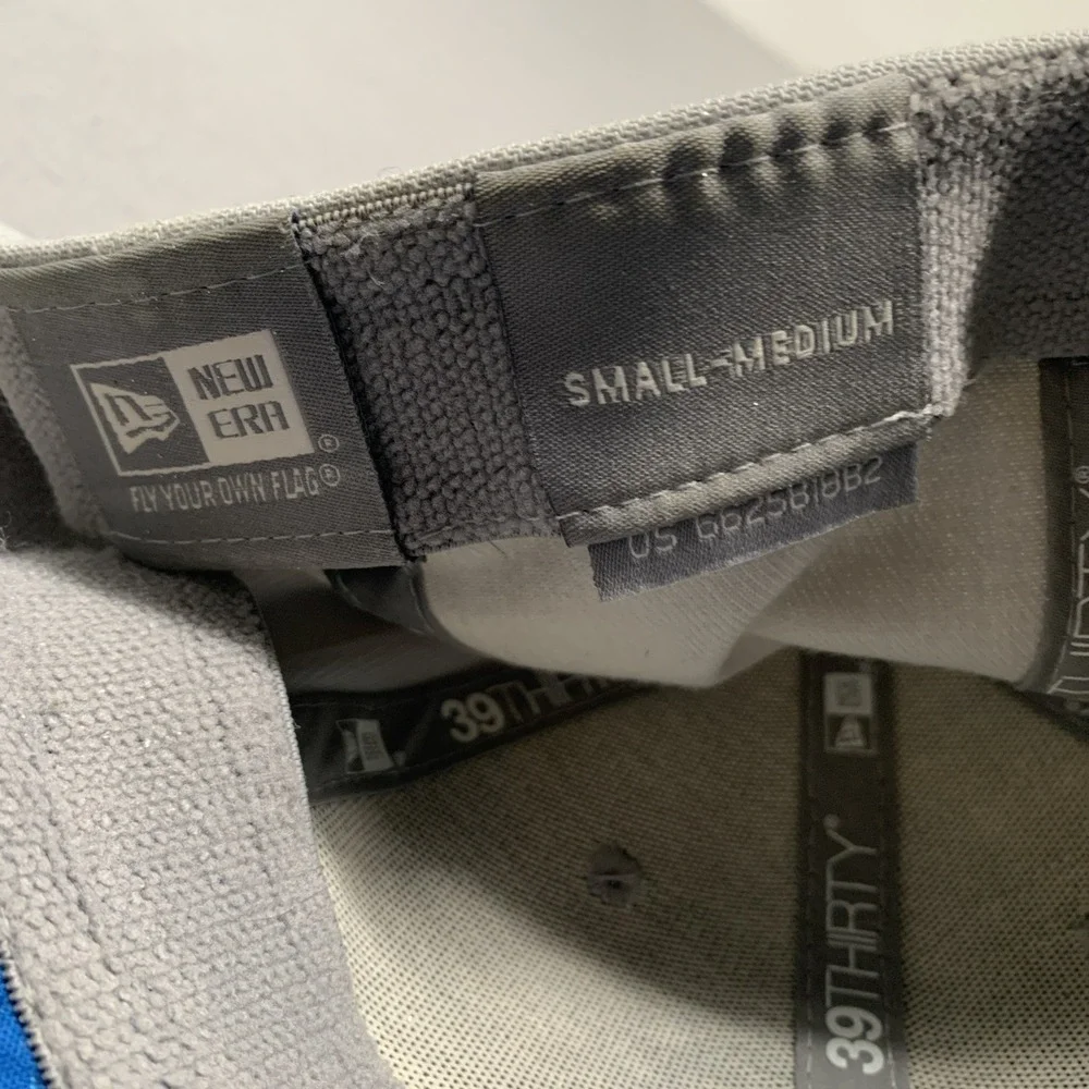 Detroit Lions New Era 39THIRTY Flex Fit Hat Cap Gray Blue NFL Training S/M NWT